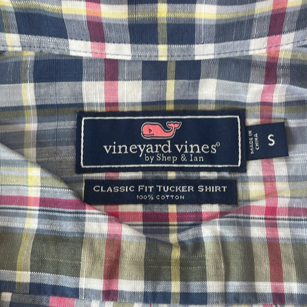 NWOT Vineyard Vines Men’s classic fit dress shirt - Size S - Picture 5 of 5